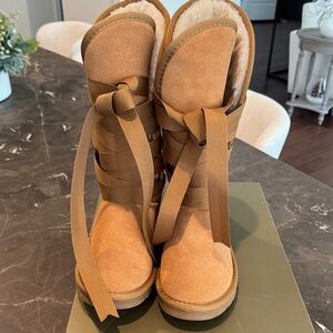 Cozy Tan Winter Boots with Faux Fur Lining